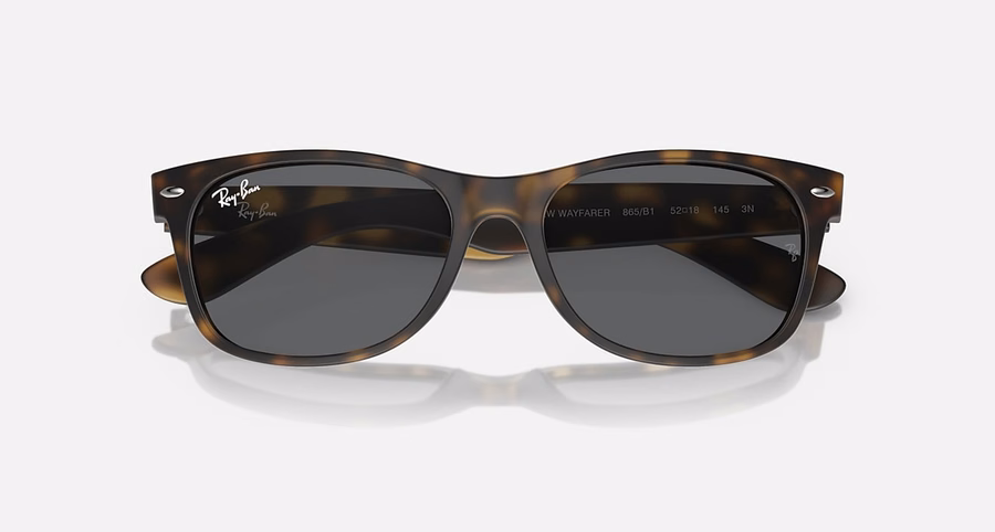 NOWY KLASYK WAYFARER