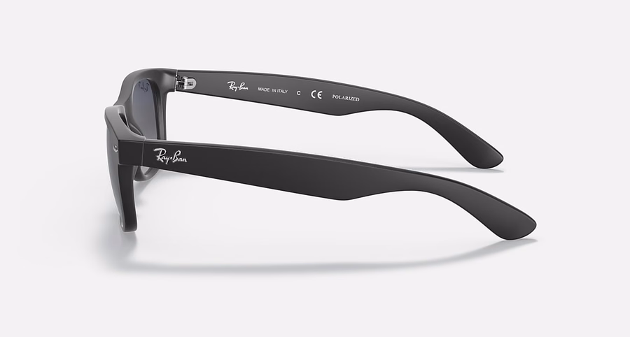 NOWY KLASYK WAYFARER