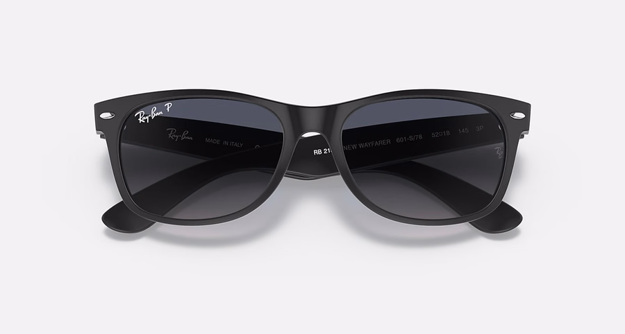 NOWY KLASYK WAYFARER